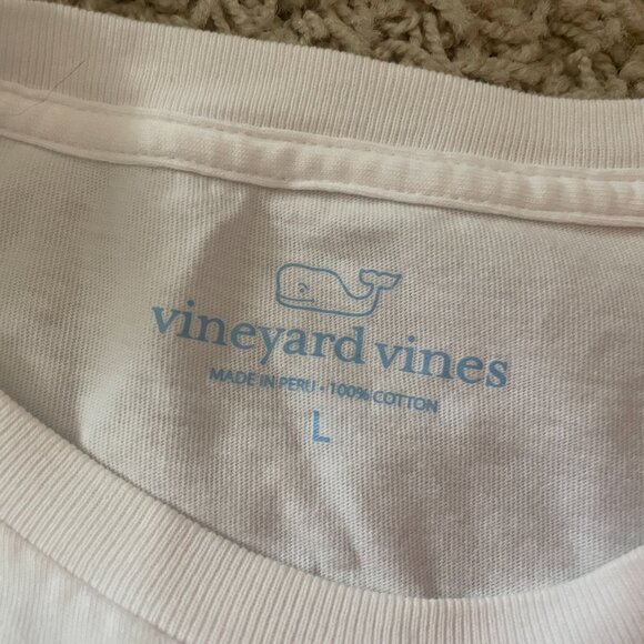 Vineyard Vines Mens Christmas Short Sleeve Tshirt - Picture 2 of 3